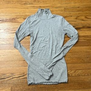 Ribbed long sleeve shirt